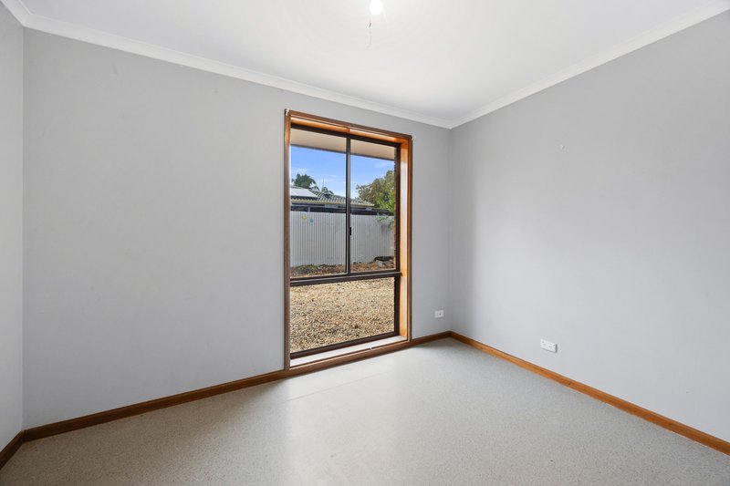 Photo - 50 Parramatta Drive, Morphett Vale SA 5162 - Image 12