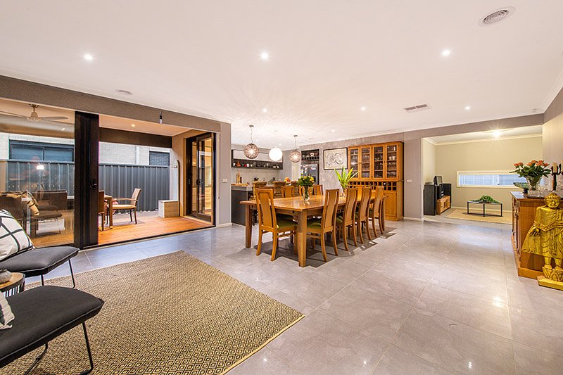 Photo - 50 Pegasus Road, Cranbourne West VIC 3977 - Image 4