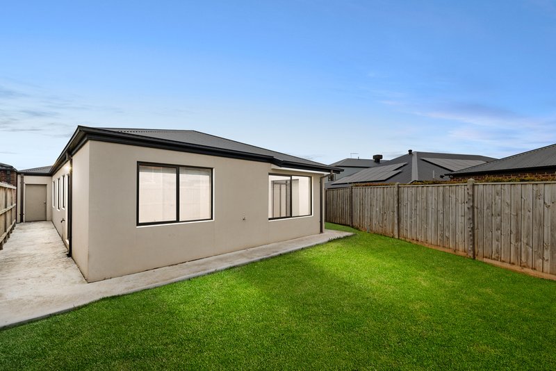 Photo - 50 Perry Road, Werribee VIC 3030 - Image 18