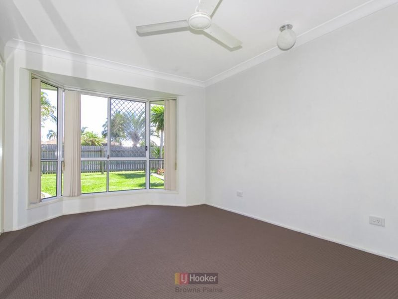 Photo - 50 Peverell Street, Hillcrest QLD 4118 - Image 6