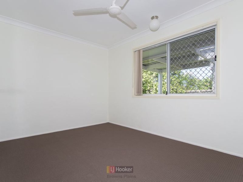 Photo - 50 Peverell Street, Hillcrest QLD 4118 - Image 13