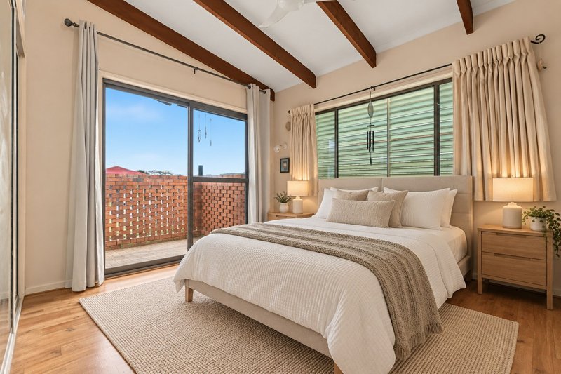 Photo - 50 Phoenix Avenue, Bongaree QLD 4507 - Image 4