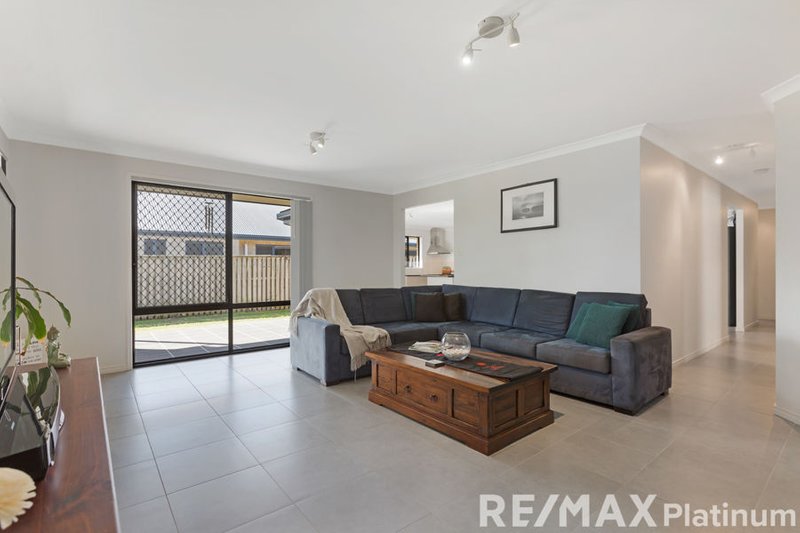 Photo - 50 Picton Crescent, Narangba QLD 4504 - Image 7