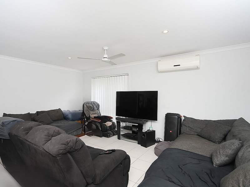 Photo - 50 Pleasant Drive, Redbank Plains QLD 4301 - Image 7