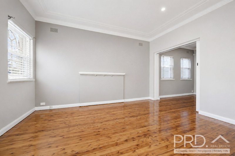 Photo - 50 Poole Street, Kingsgrove NSW 2208 - Image 3