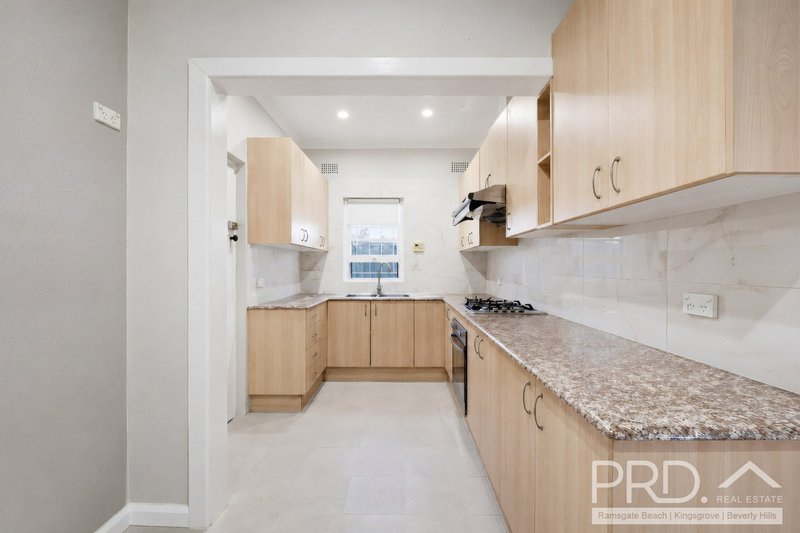 Photo - 50 Poole Street, Kingsgrove NSW 2208 - Image 4