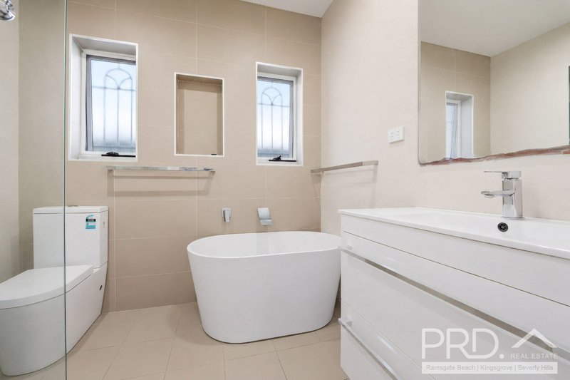 Photo - 50 Poole Street, Kingsgrove NSW 2208 - Image 5