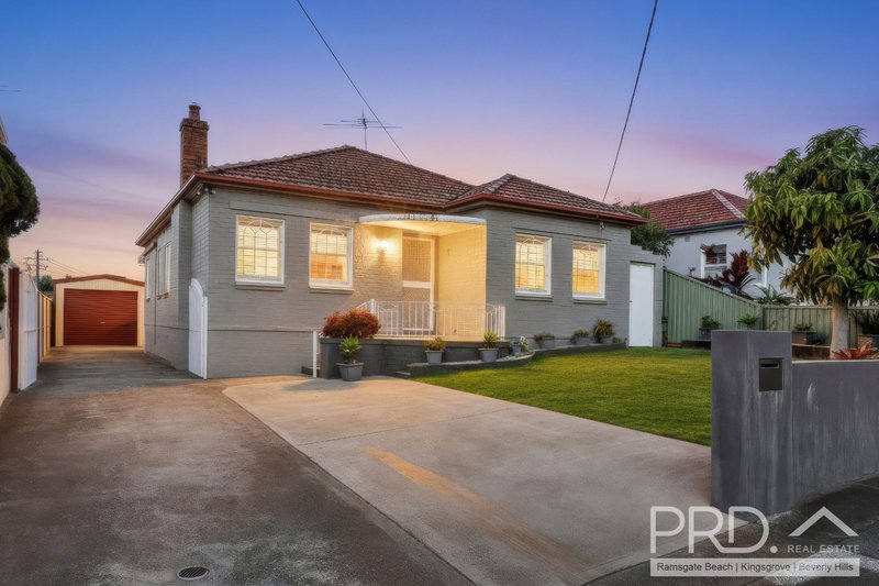 Photo - 50 Poole Street, Kingsgrove NSW 2208 - Image 7