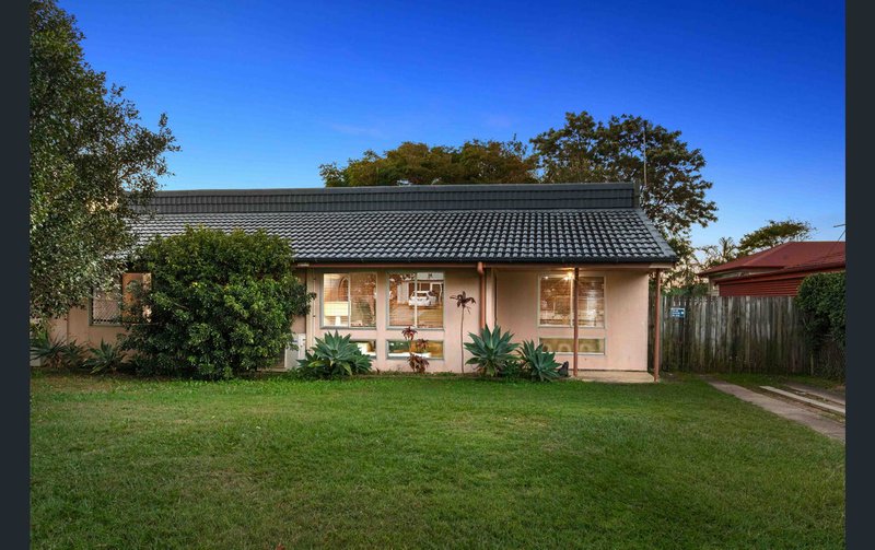 Photo - 50 Porter Street, Redcliffe QLD 4020 - Image 2