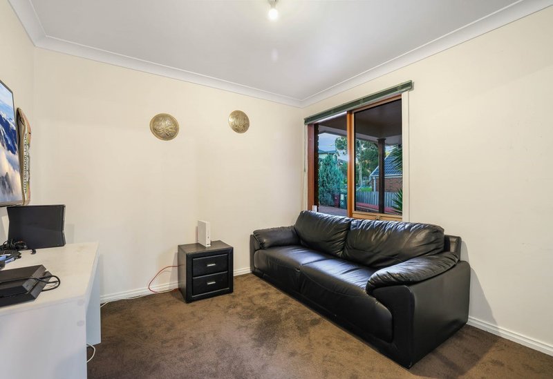 Photo - 50 Ravenhill Boulevard, Roxburgh Park VIC 3064 - Image 12