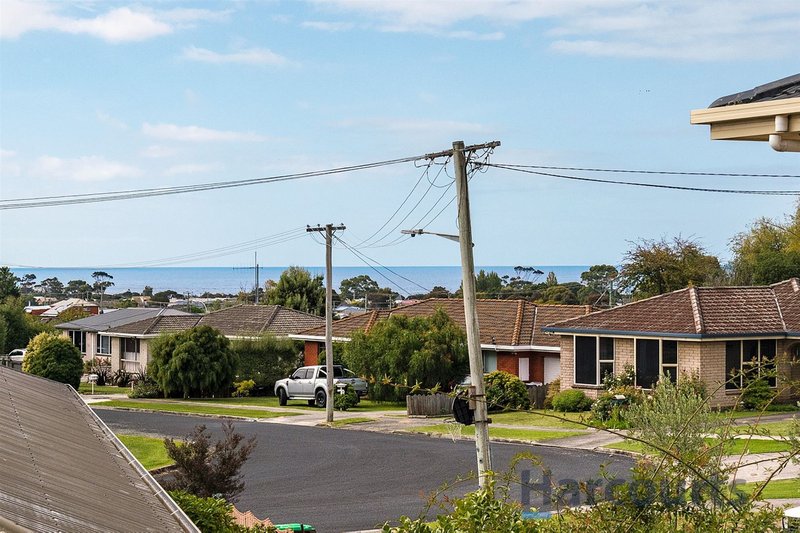 Photo - 50 Richardson Street, West Ulverstone TAS 7315 - Image 12