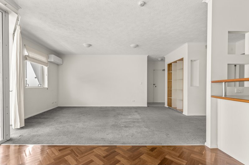 Photo - 50 Rotherham Street, Kangaroo Point QLD 4169 - Image 6