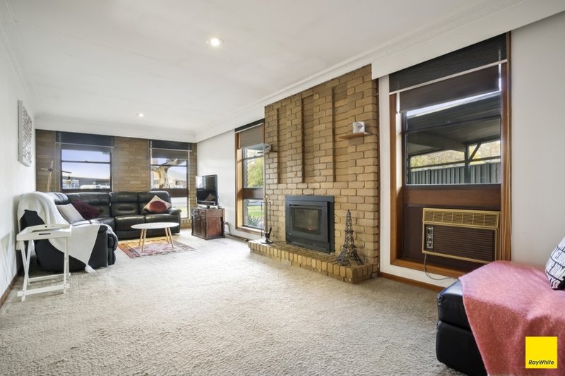 Photo - 50 Russell Street, Werribee VIC 3030 - Image 6