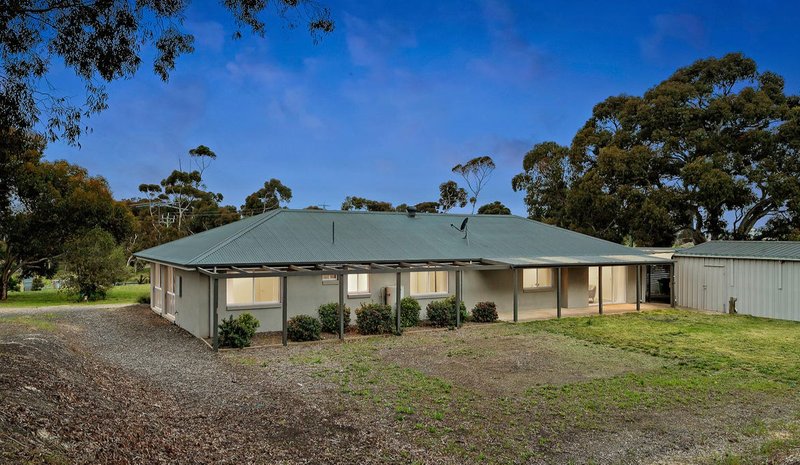 Photo - 50 Sambell Road, Sunbury VIC 3429 - Image 16