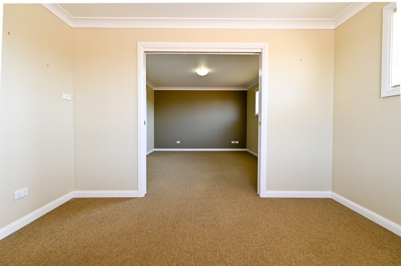 Photo - 50 Sanders Street, Griffith NSW 2680 - Image 10