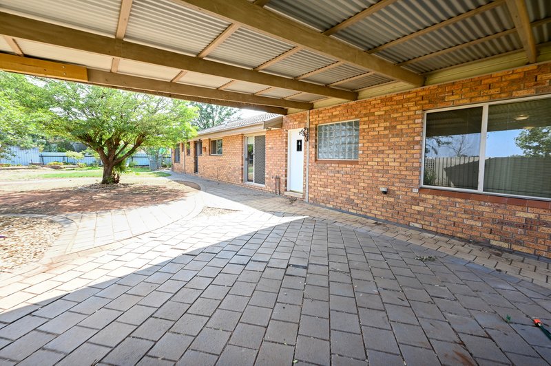 Photo - 50 Sanders Street, Griffith NSW 2680 - Image 13