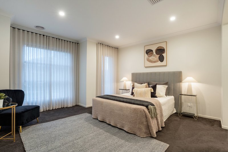 Photo - 50 Scenery Drive, Craigieburn VIC 3064 - Image 3