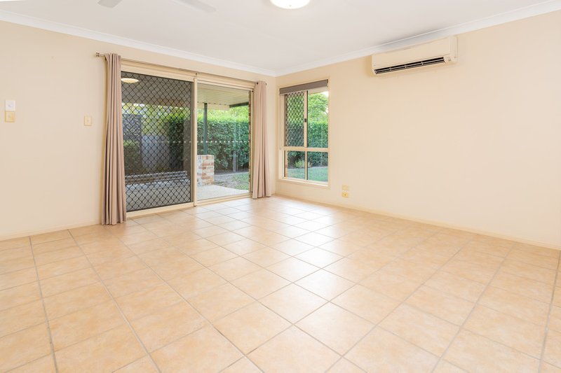 Photo - 50 Sheffield Place, Kuraby QLD 4112 - Image 7