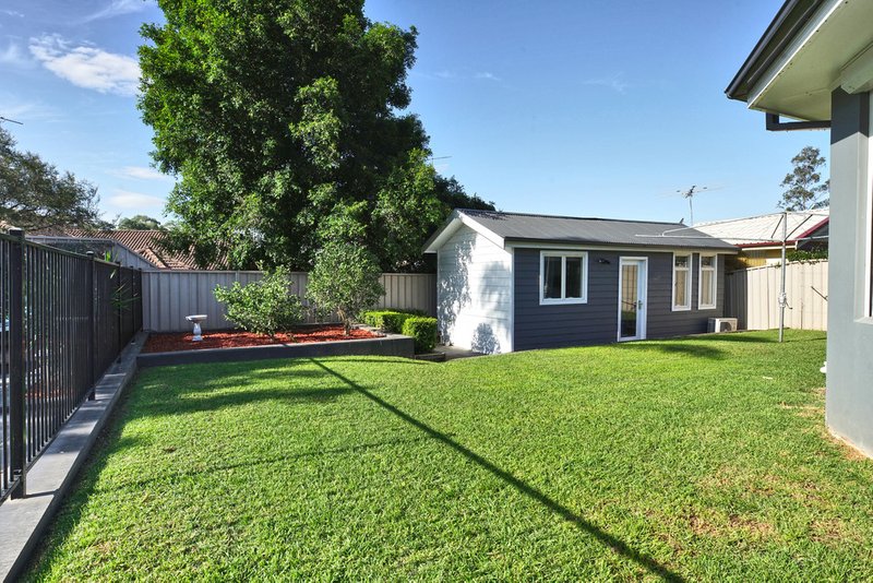 Photo - 50 Sir John Jamison Circuit, Glenmore Park NSW 2745 - Image 22