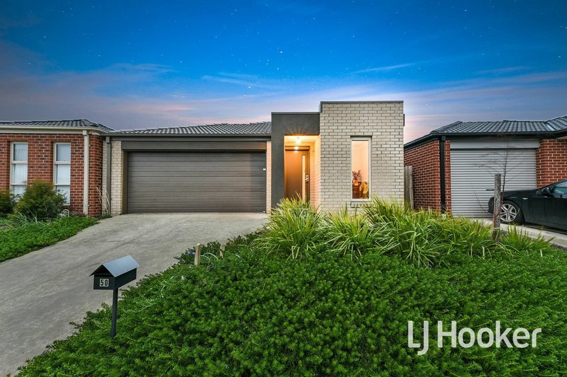 50 Tangemere Way, Cranbourne East VIC 3977