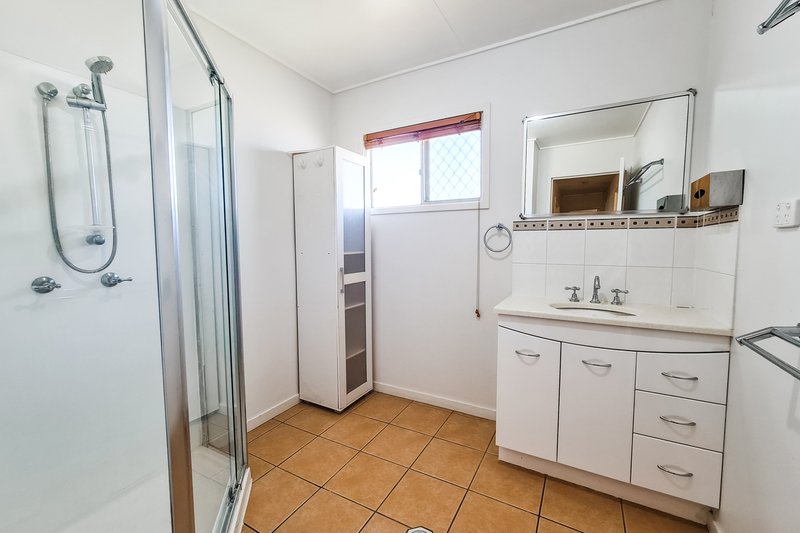 Photo - 50 Thomson Road, Mount Isa QLD 4825 - Image 8