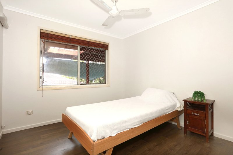 Photo - 50 Watford Crescent, Molendinar QLD 4214 - Image 12