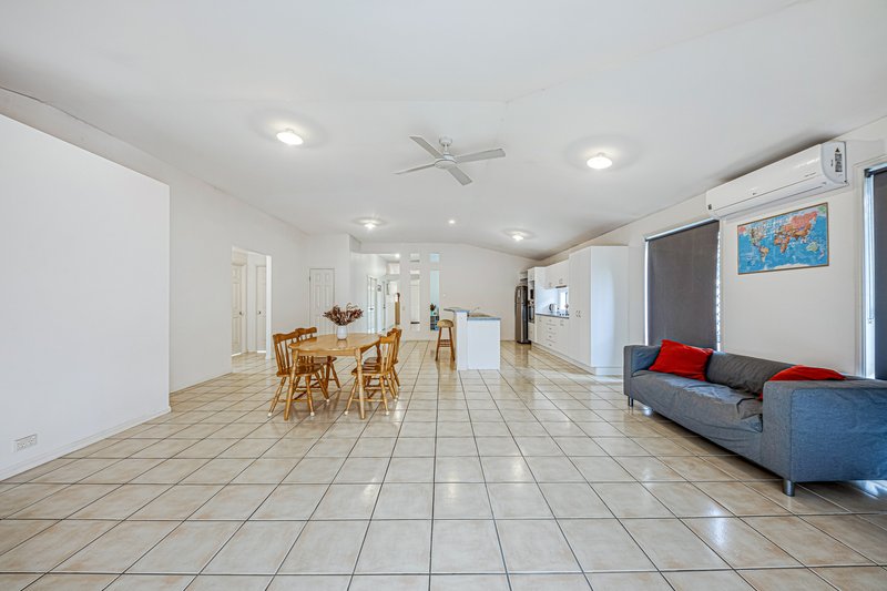 Photo - 50 Windermere Way, Sippy Downs QLD 4556 - Image 3