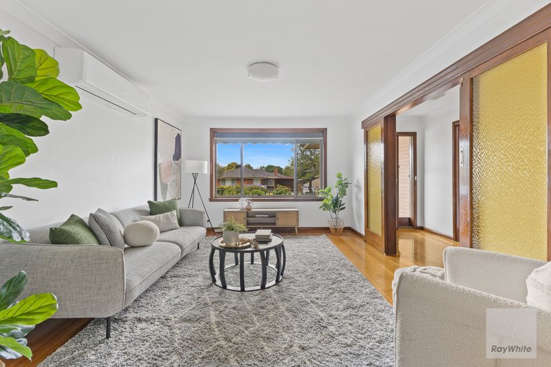 Photo - 50 Windsor Crescent, Bundoora VIC 3083 - Image 2