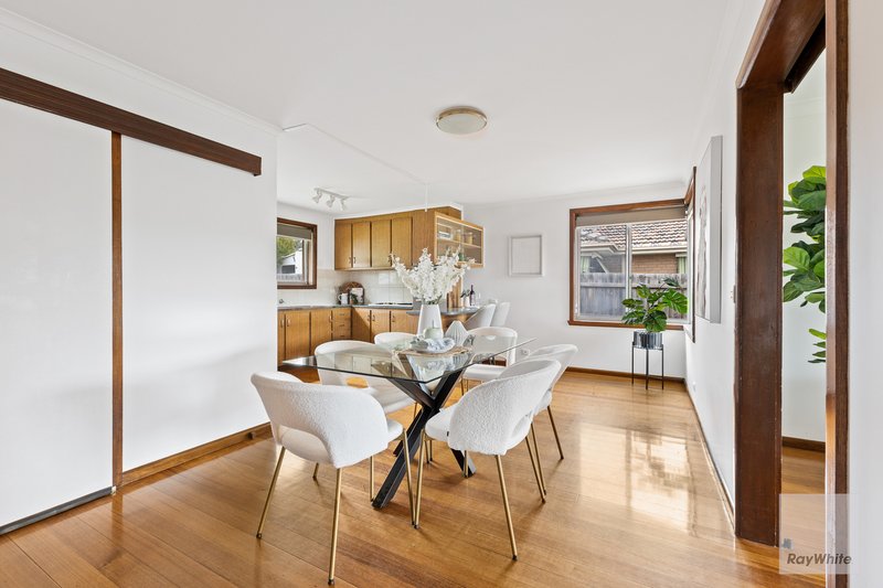 Photo - 50 Windsor Crescent, Bundoora VIC 3083 - Image 5