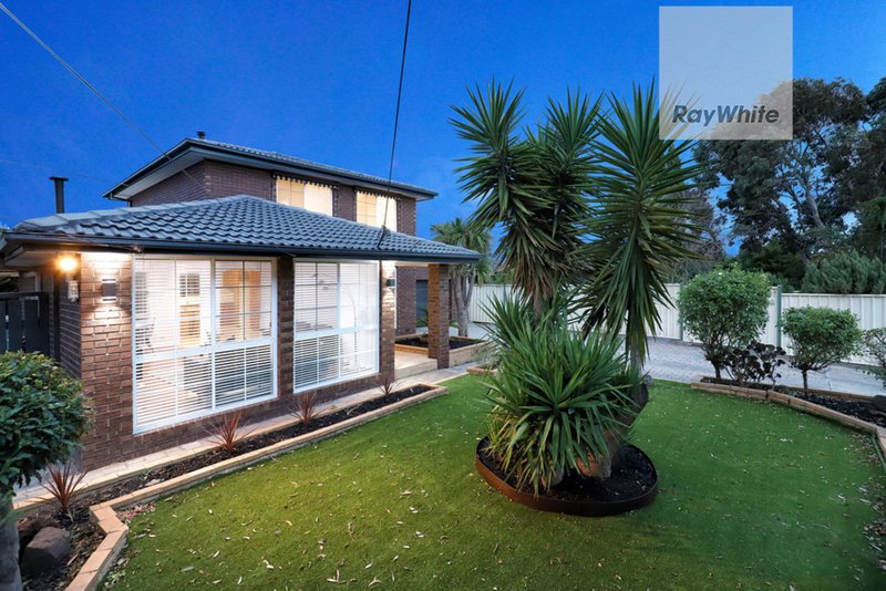 Photo - 50 Woodstock Drive, Gladstone Park VIC 3043 - Image 2