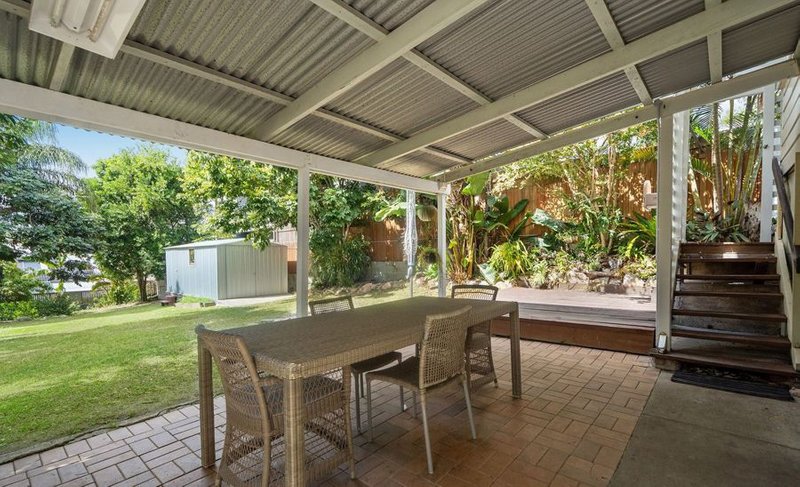 Photo - 50 Wylie Ave , Coorparoo QLD 4151 - Image 6