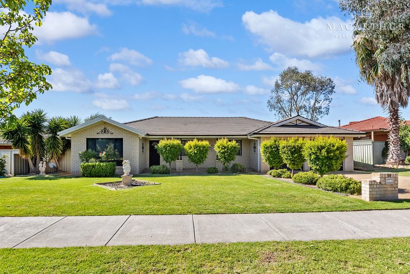 50 Yentoo Drive, Glenfield Park NSW 2650