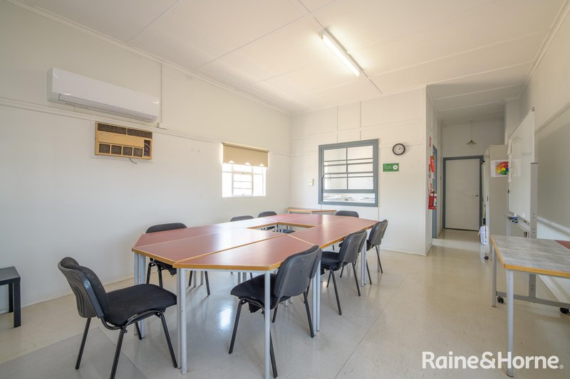 Photo - 50 Young Street, , Barney Point QLD 4680 - Image 6