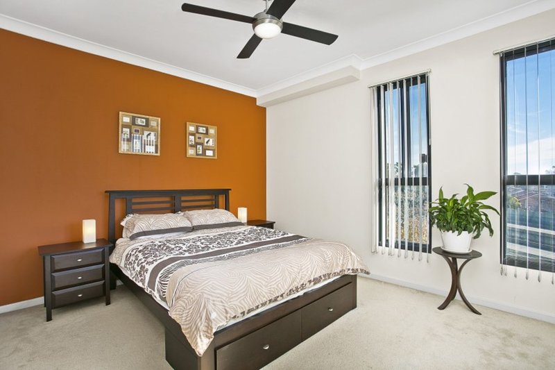 Photo - 50/1 - 13 Russell Street, Baulkham Hills NSW 2153 - Image 5