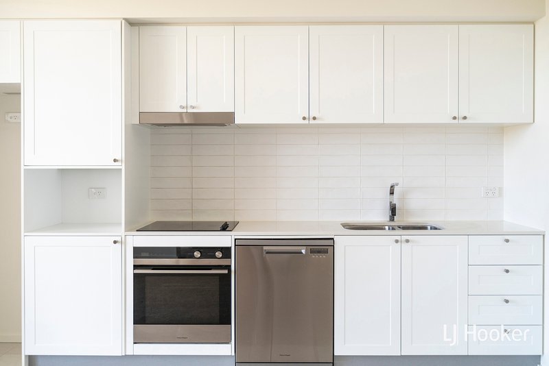 Photo - 50/1 Anthony Rolfe Avenue, Gungahlin ACT 2912 - Image 3