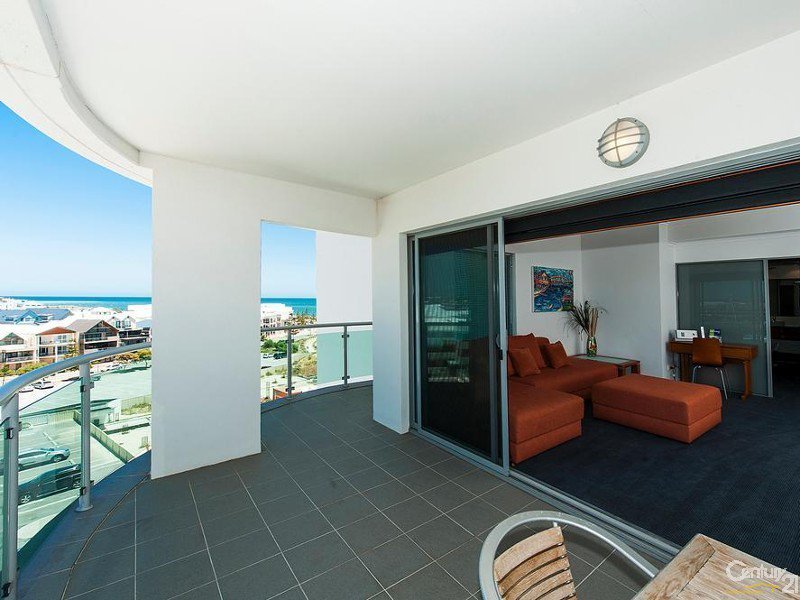 Photo - 501 Seashells 16 Dolphin Drive, Mandurah WA 6210 - Image 5