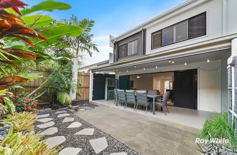 Photo - 50/105-109 Barbaralla Drive, Springwood QLD 4127 - Image 5