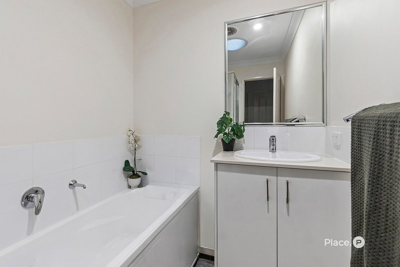 Photo - 50/11 Emerald Place, Bridgeman Downs QLD 4035 - Image 16