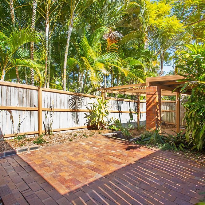 Photo - 50/111 Barbaralla Drive, Springwood QLD 4127 - Image 3