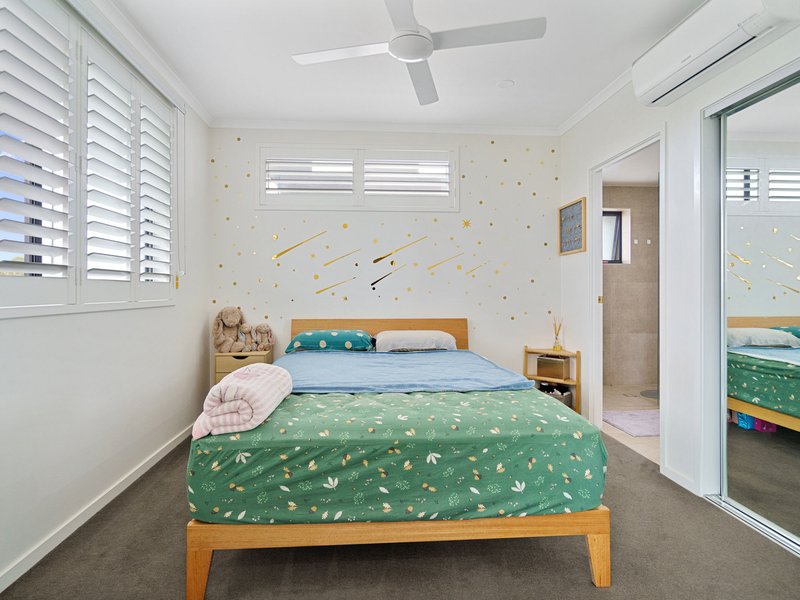 Photo - 501/16 Curwen Terrace, Chermside QLD 4032 - Image 6