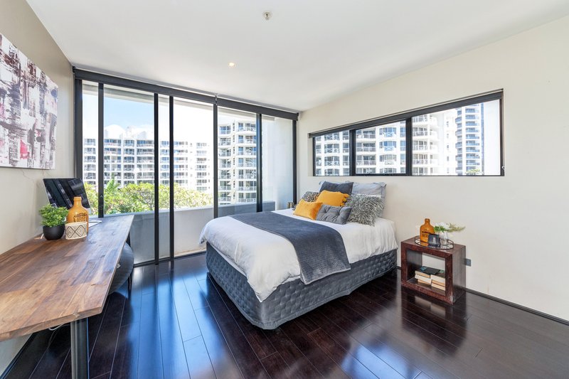 Photo - 501/19 Albert Avenue, Broadbeach QLD 4218 - Image 13