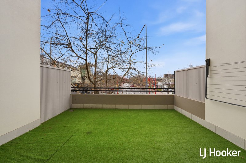 Photo - 50/12 Challis Street, Dickson ACT 2602 - Image 3