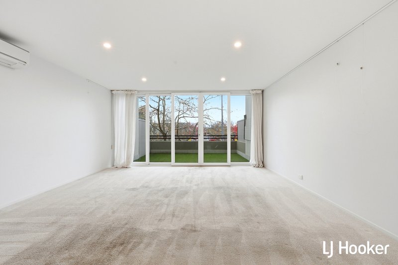 Photo - 50/12 Challis Street, Dickson ACT 2602 - Image 4