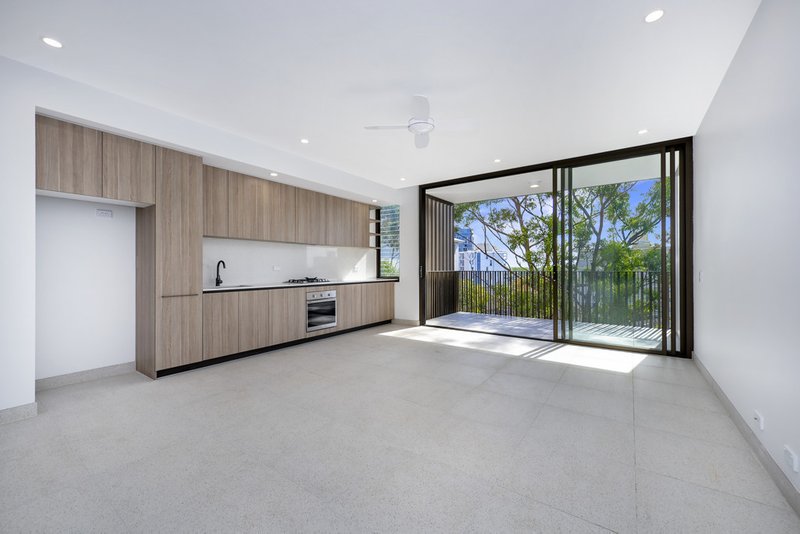 Photo - 501/20 Llandaff Street, Bondi Junction NSW 2022 - Image 2