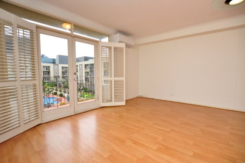 Photo - 50/120 Sturt Street, Southbank VIC 3006 - Image 1