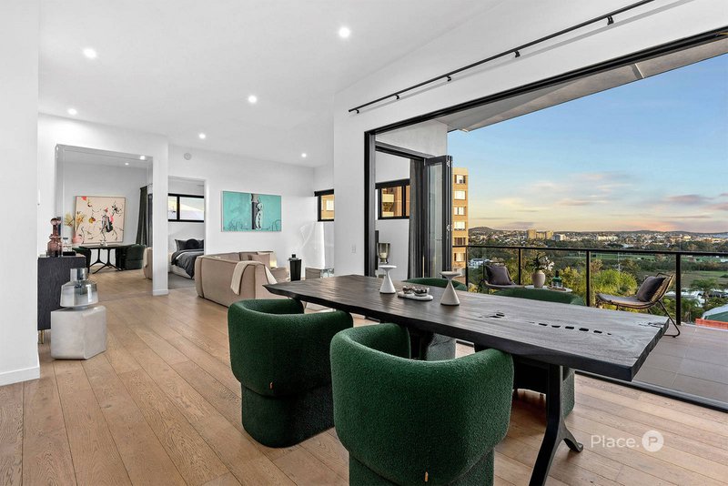 Photo - 501/24 Norman Crescent, Norman Park QLD 4170 - Image 3