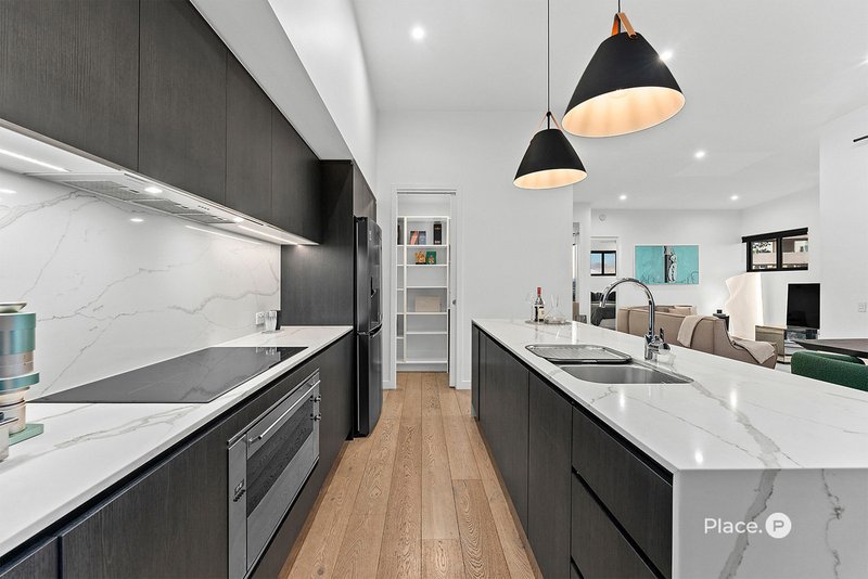 Photo - 501/24 Norman Crescent, Norman Park QLD 4170 - Image 6