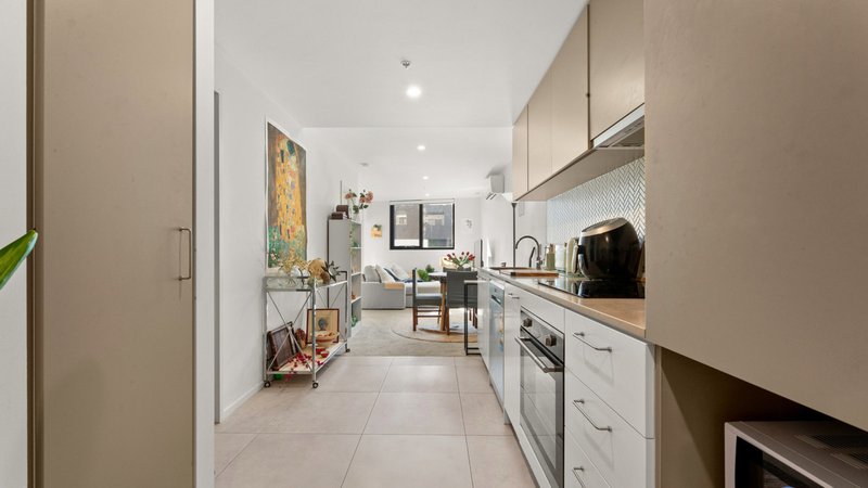 Photo - 501/38 Oakden Street, Greenway ACT 2900 - Image 7