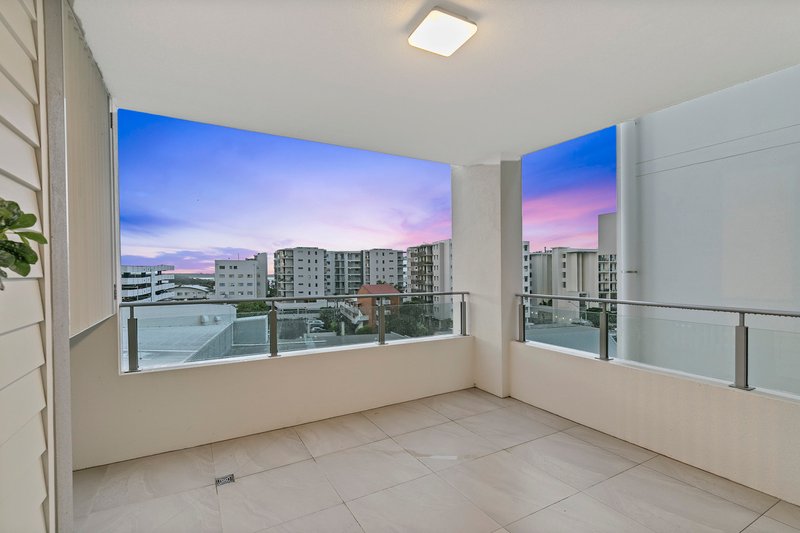 Photo - 501/4 Maud Street, Maroochydore QLD 4558 - Image 2