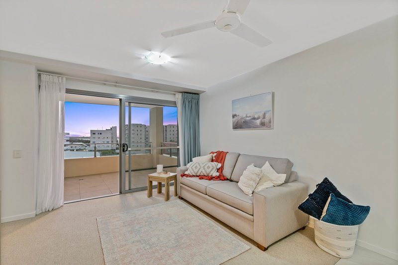 Photo - 501/4 Maud Street, Maroochydore QLD 4558 - Image 4